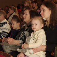 60 арзамасских детей посетили архиерейскую Рождественскую елку