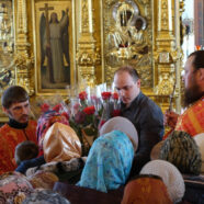 В храмах благочиния Арзамаса торжественно отметили праздник Святых равноапостольных Жен-мироносиц.