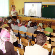 В воскресной школе Владимирского храма прошли уроки, посвященные Святейшему Патриарху Сергию (Страгородскому)