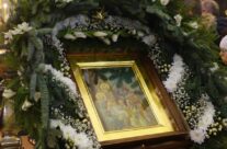 В храмах благочиния Арзамаса прошли торжественные богослужения в честь двунадесятого праздника – Рождества Господа нашего Иисуса Христа.