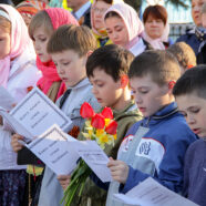 Учащиеся воскресной школы молитвенно помянули почивших ветеранов войны