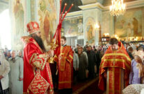 Митрополит Георгий возглавил праздничную Божественную литургию в Воскресенском кафедральном соборе Арзамаса