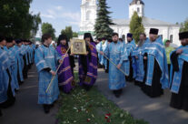 В Воскресенском кафедральном соборе Арзамаса торжественно встретили чтимую икону Божией Матери «Достойно есть» Новодевичьего Алексеевского монастыря