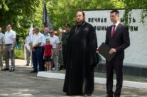 Благочинный города Арзамаса принял участие во всероссийской акции «Горсть памяти»